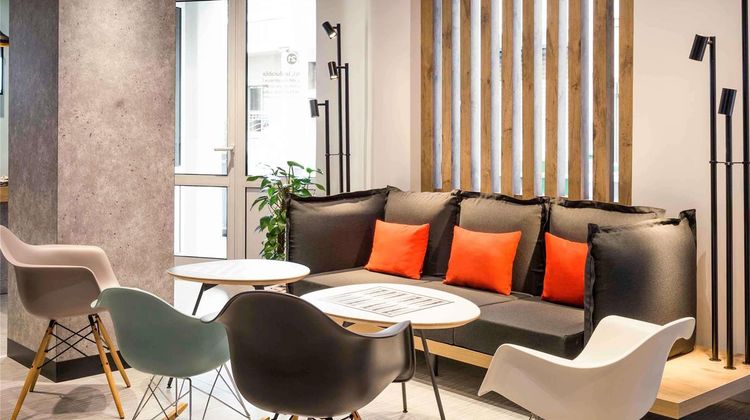 Ibis Paris Pere Lachais Room
