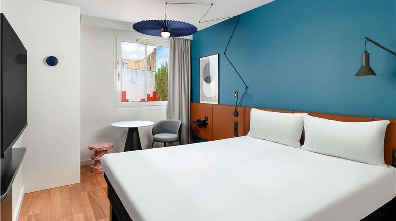 <b>Ibis Budapest Centrum Room</b>. Images powered by <a href="https://iceportal.shijigroup.com/" title="IcePortal" target="_blank">IcePortal</a>.