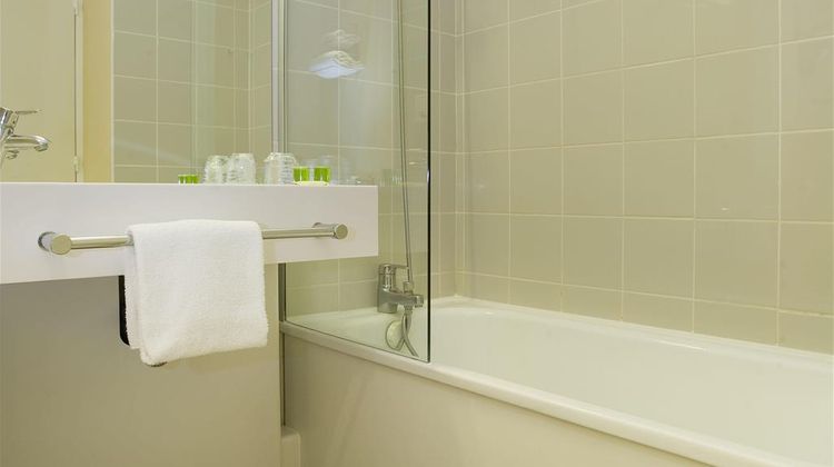 Ibis Styles Bordeaux Airport Room