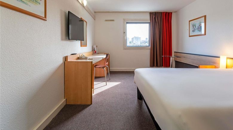 <b>Hotel Ibis Paris Pantin Eglise Room</b>. Images powered by <a href="https://iceportal.shijigroup.com/" title="IcePortal" target="_blank">IcePortal</a>.