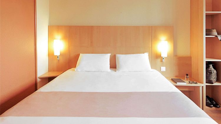 Ibis Charleroi Centre Gare Room