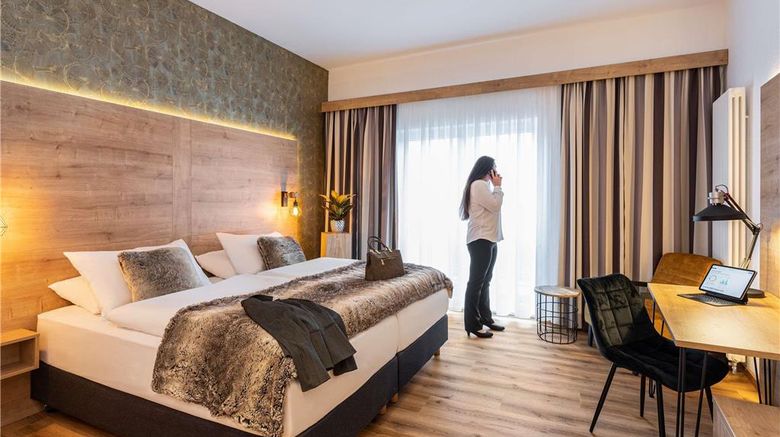 <b>Mercure Bad Oeynhausen Room</b>. Images powered by <a href="https://iceportal.shijigroup.com/" title="IcePortal" target="_blank">IcePortal</a>.