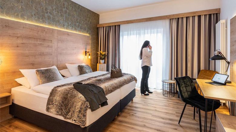 <b>Mercure Bad Oeynhausen Room</b>. Images powered by <a href="https://iceportal.shijigroup.com/" title="IcePortal" target="_blank">IcePortal</a>.