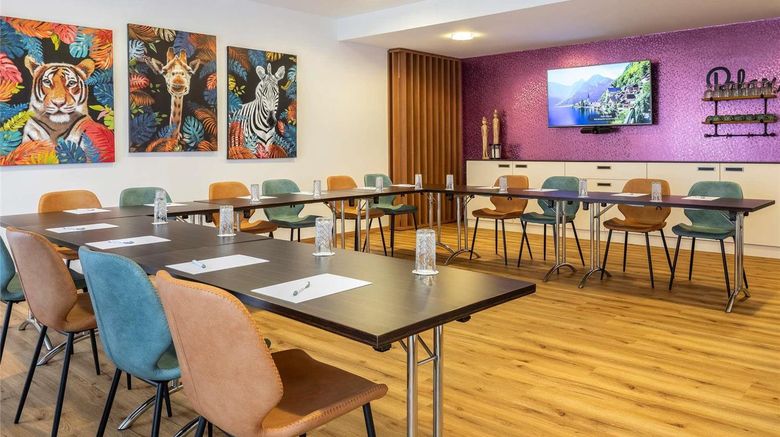 <b>Mercure Bad Oeynhausen Meeting</b>. Images powered by <a href="https://iceportal.shijigroup.com/" title="IcePortal" target="_blank">IcePortal</a>.