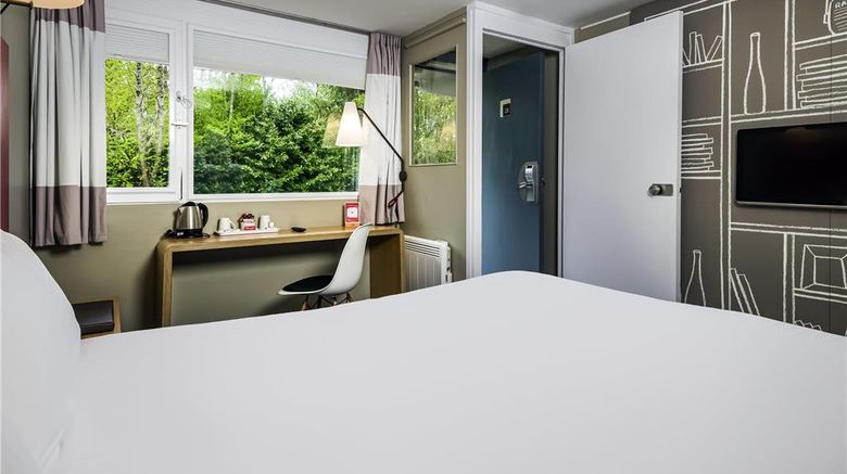 <b>Ibis Plymouth Room</b>. Images powered by <a href="https://iceportal.shijigroup.com/" title="IcePortal" target="_blank">IcePortal</a>.
