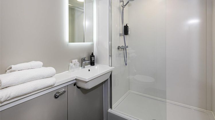Ibis Plymouth Room