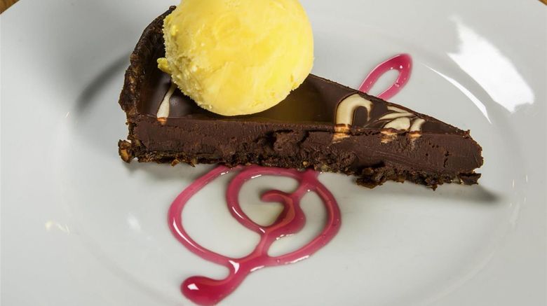 <b>Ibis Plymouth Restaurant</b>. Images powered by <a href="https://iceportal.shijigroup.com/" title="IcePortal" target="_blank">IcePortal</a>.