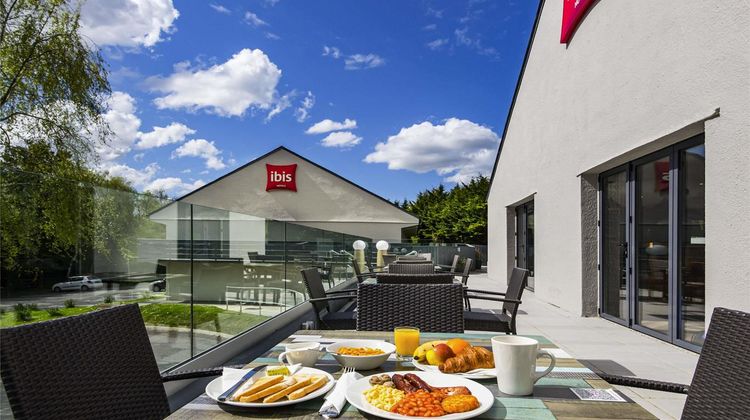 Ibis Plymouth Exterior