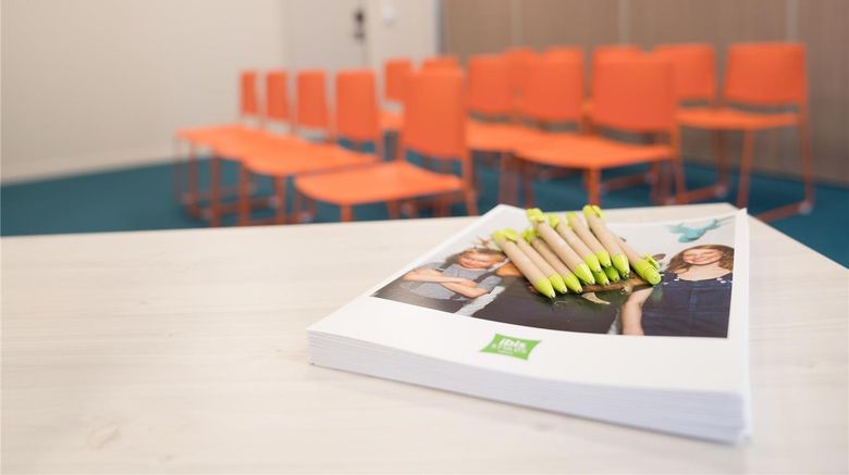 <b>Ibis Styles Toulon Centre Congres Meeting</b>. Images powered by <a href="https://iceportal.shijigroup.com/" title="IcePortal" target="_blank">IcePortal</a>.