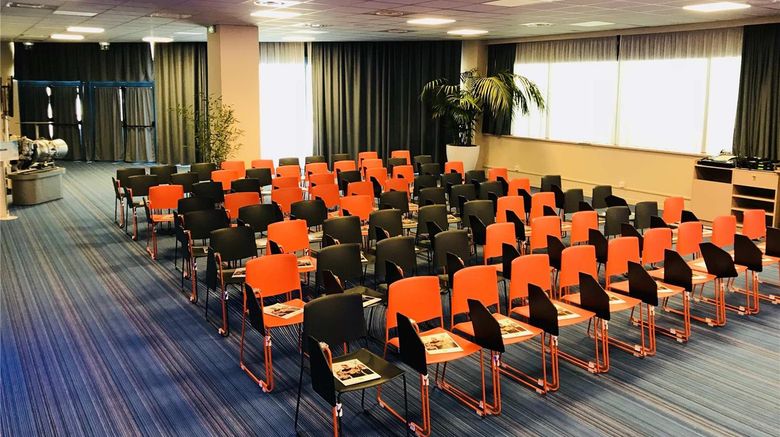 <b>Ibis Styles Toulon Centre Congres Meeting</b>. Images powered by <a href="https://iceportal.shijigroup.com/" title="IcePortal" target="_blank">IcePortal</a>.