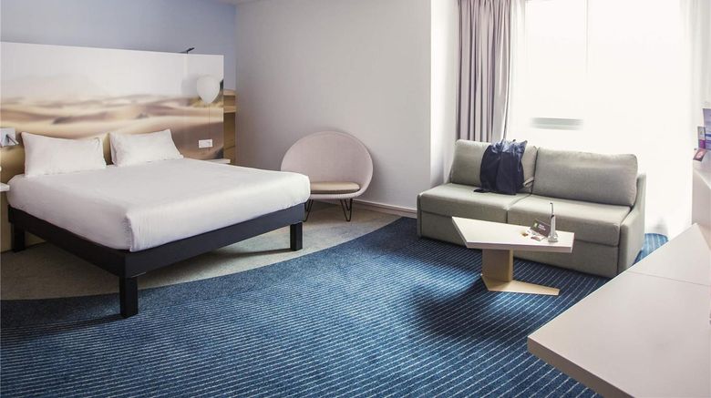<b>Ibis Styles Toulon Centre Congres Suite</b>. Images powered by <a href="https://iceportal.shijigroup.com/" title="IcePortal" target="_blank">IcePortal</a>.