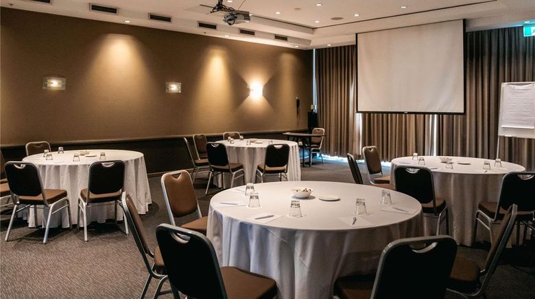 <b>Mercure Sydney Parramatta Meeting</b>. Images powered by <a href="https://iceportal.shijigroup.com/" title="IcePortal" target="_blank">IcePortal</a>.