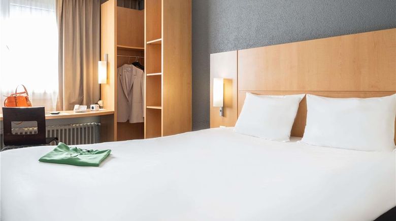 <b>Ibis Geneve Centre Gare Room</b>. Images powered by <a href="https://iceportal.shijigroup.com/" title="IcePortal" target="_blank">IcePortal</a>.