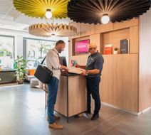 Ibis Geneve Centre Gare Exterior