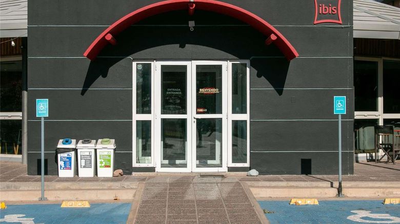 <b>Ibis Hotel Mendoza Exterior</b>. Images powered by <a href="https://iceportal.shijigroup.com/" title="IcePortal" target="_blank">IcePortal</a>.