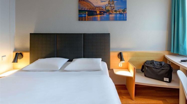 Ibis Koeln West Frechen Hotel Room
