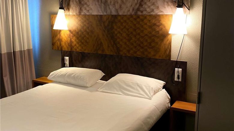 <b>Ibis Hotel Lyon Sud Room</b>. Images powered by <a href="https://iceportal.shijigroup.com/" title="IcePortal" target="_blank">IcePortal</a>.