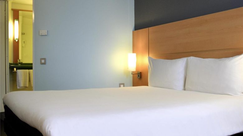<b>Hotel ibis London Thurrock M25 Room</b>. Images powered by <a href="https://iceportal.shijigroup.com/" title="IcePortal" target="_blank">IcePortal</a>.