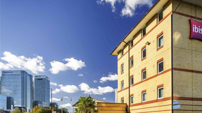 <b>Ibis London Docklands Canary Wharf Exterior</b>. Images powered by <a href="https://iceportal.shijigroup.com/" title="IcePortal" target="_blank">IcePortal</a>.