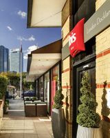 Ibis London Docklands Canary Wharf