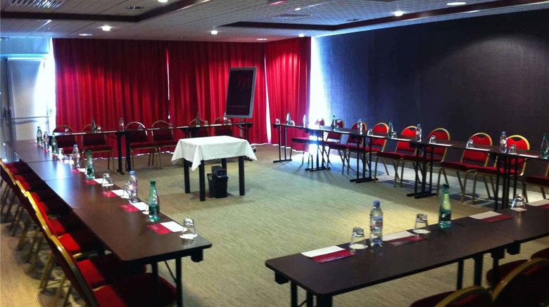 <b>Mercure Vannes Le Port Meeting</b>. Images powered by <a href="https://iceportal.shijigroup.com/" title="IcePortal" target="_blank">IcePortal</a>.