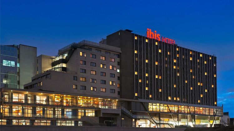 Ibis Paris 17 Clichy-Batignolles Exterior