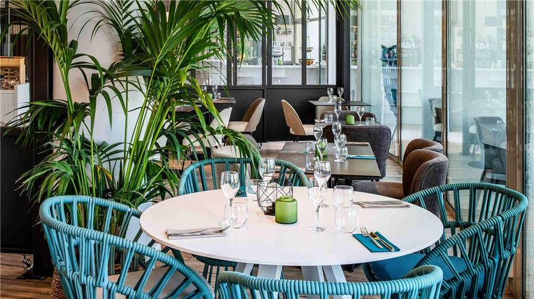 <b>Novotel La Grande Motte Restaurant</b>. Images powered by <a href="https://iceportal.shijigroup.com/" title="IcePortal" target="_blank">IcePortal</a>.