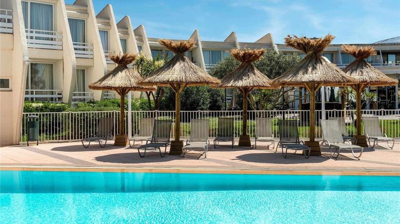 <b>Novotel La Grande Motte Pool</b>. Images powered by <a href="https://iceportal.shijigroup.com/" title="IcePortal" target="_blank">IcePortal</a>.