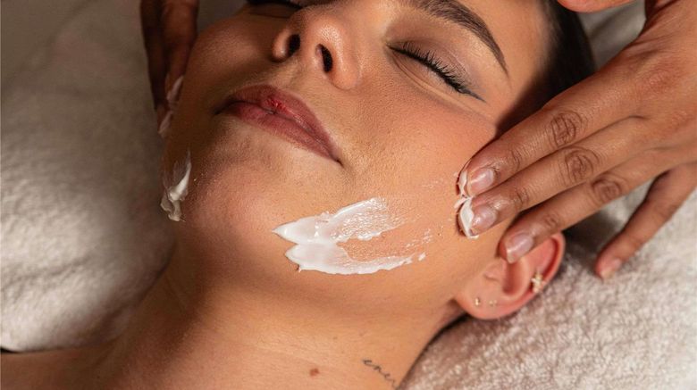 <b>Pullman Paris Bercy Spa</b>. Images powered by <a href="https://iceportal.shijigroup.com/" title="IcePortal" target="_blank">IcePortal</a>.
