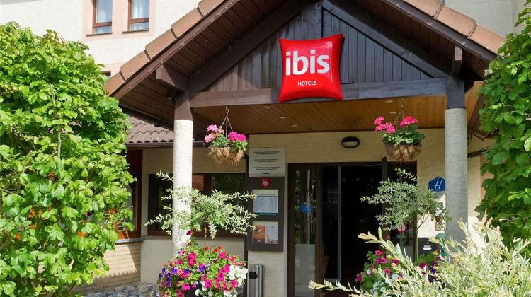 Ibis Charleroi Aeroport Exterior
