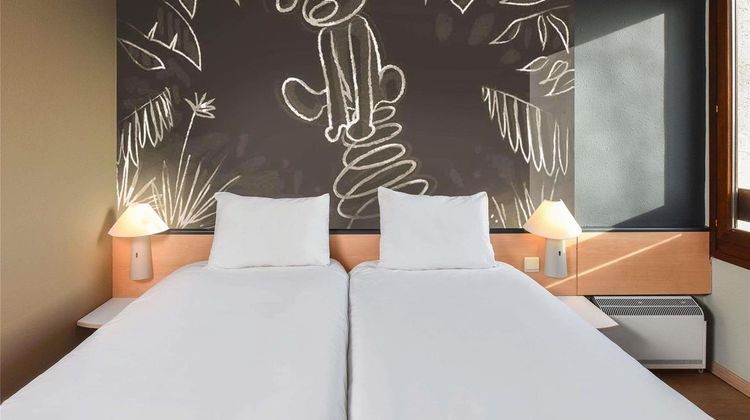 Ibis Charleroi Aeroport Room
