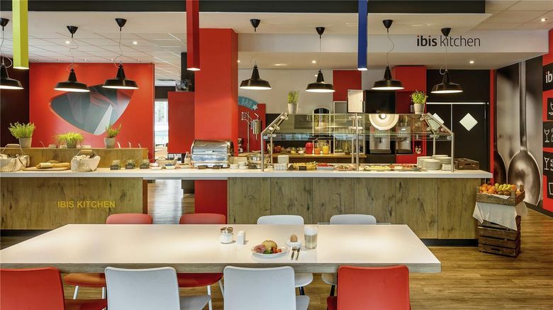 <b>Ibis Frankfurt Airport Restaurant</b>. Images powered by <a href="https://iceportal.shijigroup.com/" title="IcePortal" target="_blank">IcePortal</a>.