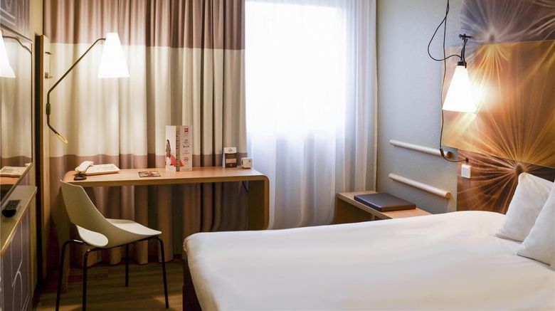 <b>Ibis Frankfurt Airport Room</b>. Images powered by <a href="https://iceportal.shijigroup.com/" title="IcePortal" target="_blank">IcePortal</a>.