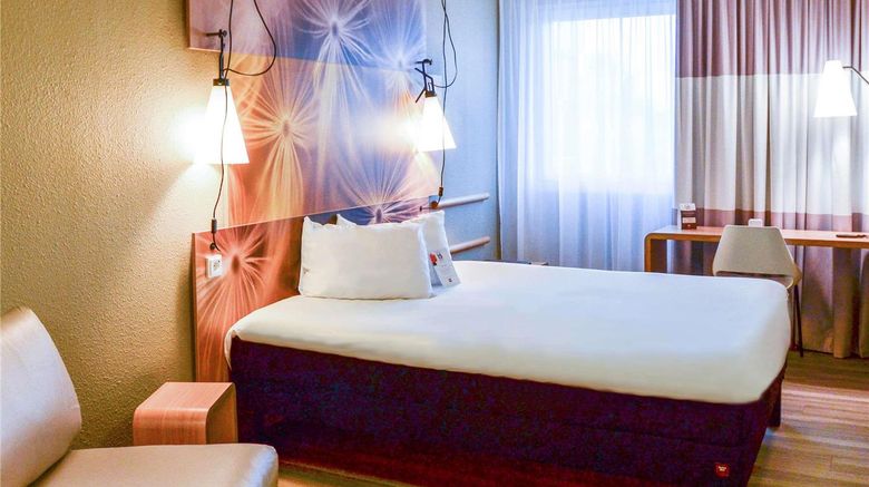 <b>Ibis Frankfurt Airport Room</b>. Images powered by <a href="https://iceportal.shijigroup.com/" title="IcePortal" target="_blank">IcePortal</a>.