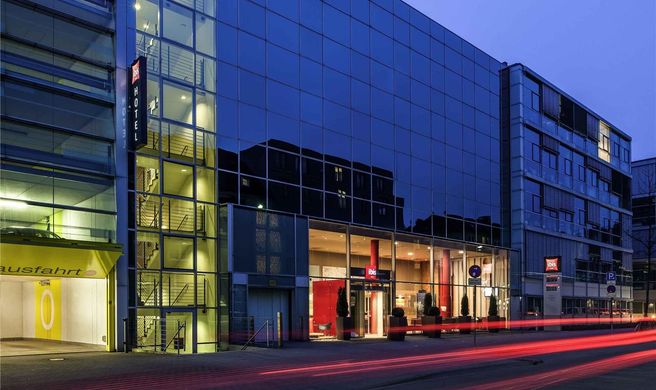 Ibis Muenster Exterior