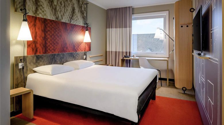 <b>Ibis Muenster Room</b>. Images powered by <a href="https://iceportal.shijigroup.com/" title="IcePortal" target="_blank">IcePortal</a>.
