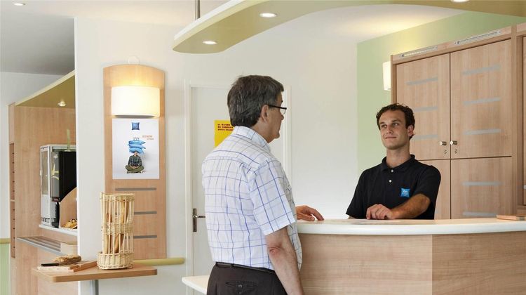 Ibis Budget Berlin Hoppegarten Exterior