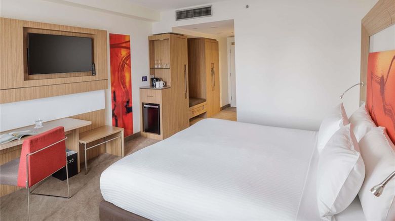 <b>Novotel Sydney Olympic Park Room</b>. Images powered by <a href="https://iceportal.shijigroup.com/" title="IcePortal" target="_blank">IcePortal</a>.