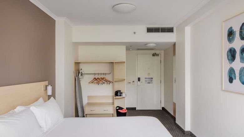 <b>Hotel Ibis Sydney Olympic Park Room</b>. Images powered by <a href="https://iceportal.shijigroup.com/" title="IcePortal" target="_blank">IcePortal</a>.