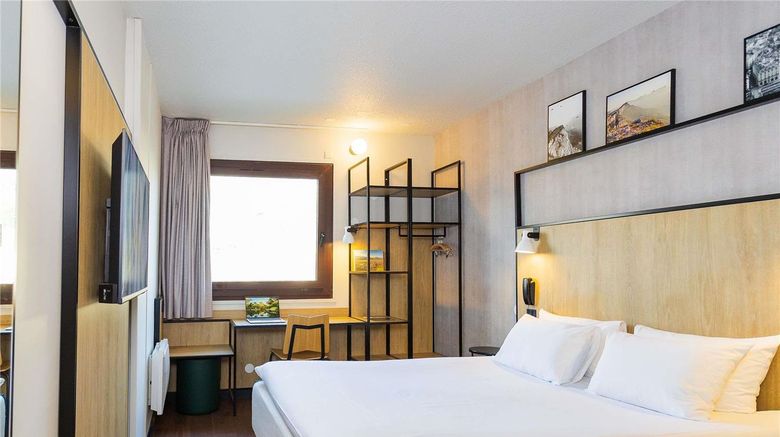 <b>Ibis Grenoble Gare Room</b>. Images powered by <a href="https://iceportal.shijigroup.com/" title="IcePortal" target="_blank">IcePortal</a>.