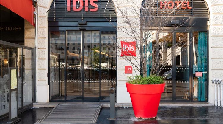 Ibis Lyon Centre Perrache Exterior