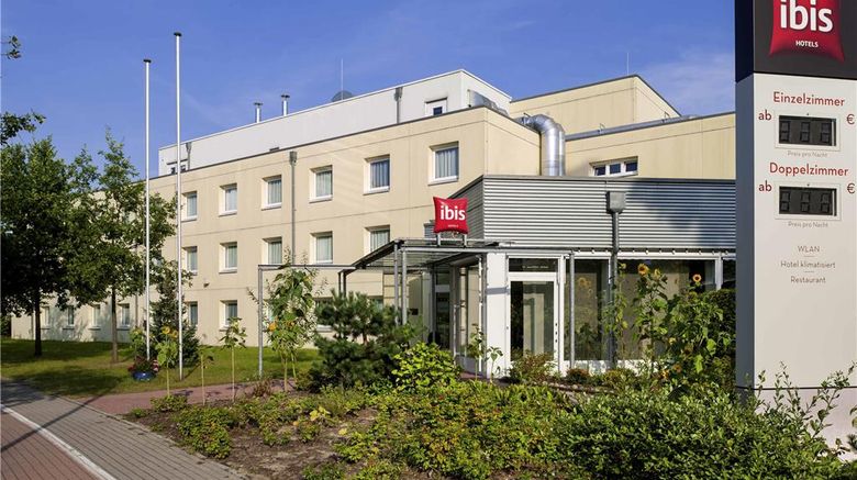 <b>Ibis Berlin Dreilinden Exterior</b>. Images powered by <a href="https://iceportal.shijigroup.com/" title="IcePortal" target="_blank">IcePortal</a>.