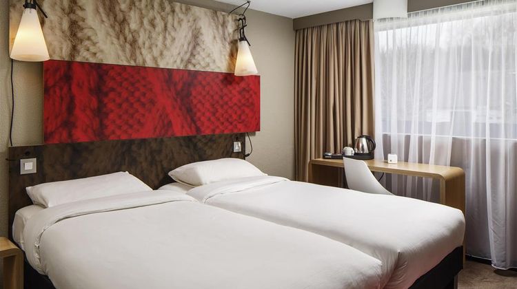 Ibis Coventry St John Room