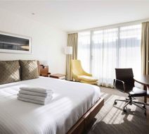 Novotel Canberra Room