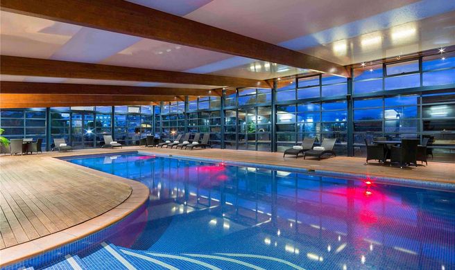 Novotel Canberra Exterior