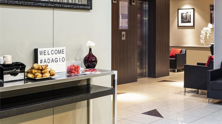 <b>Adagio La Defense Esplanade Exterior</b>. Images powered by <a href="https://iceportal.shijigroup.com/" title="IcePortal" target="_blank">IcePortal</a>.