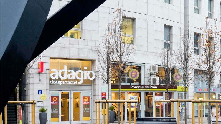 Adagio La Defense Esplanade Exterior
