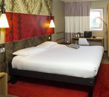 Ibis Sheffield Room
