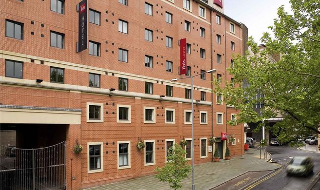 Ibis Sheffield Exterior