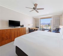 Pullman Reef Hotel Casino Room